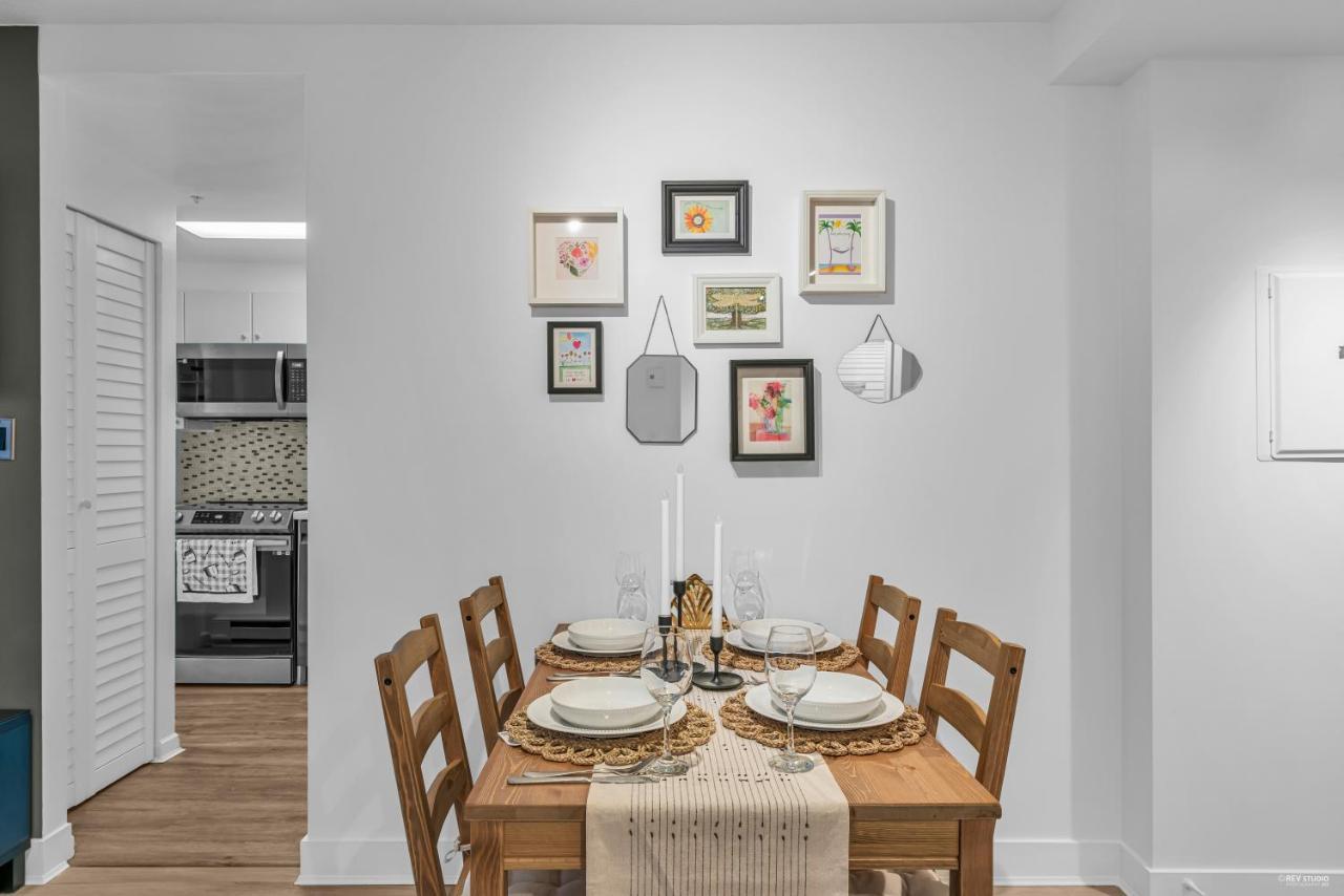 1-Br Condo In Downtown Coal Harbour With Parking And City Views فانكوفر المظهر الخارجي الصورة