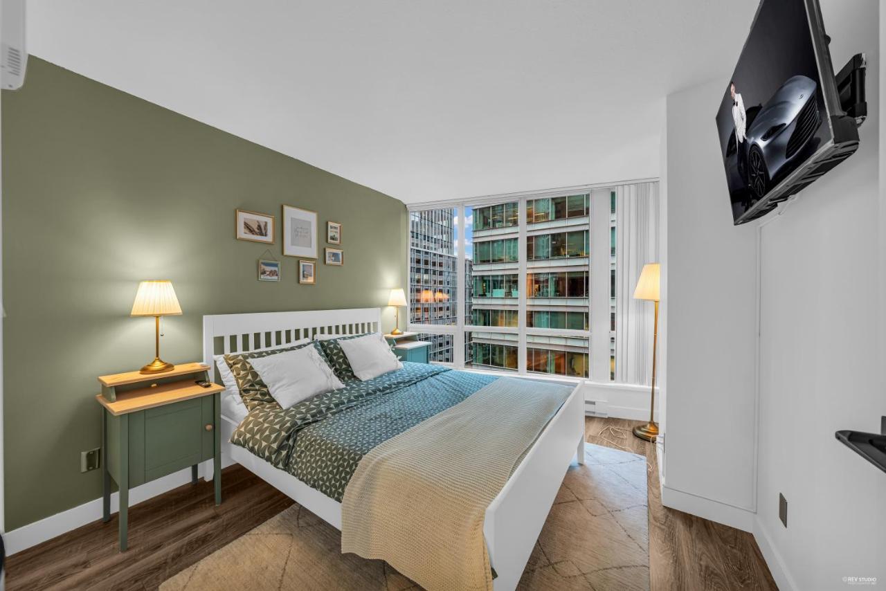 1-Br Condo In Downtown Coal Harbour With Parking And City Views فانكوفر المظهر الخارجي الصورة